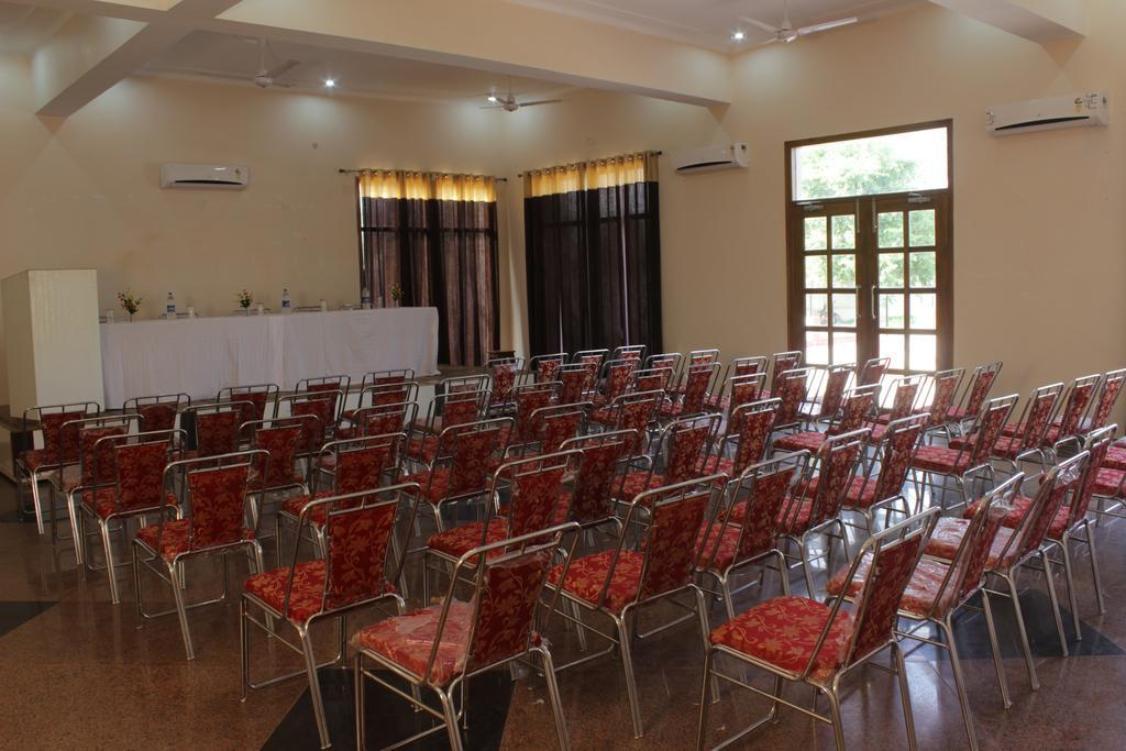 Geetanjali Hotel & Motel Bharatpur Exterior foto