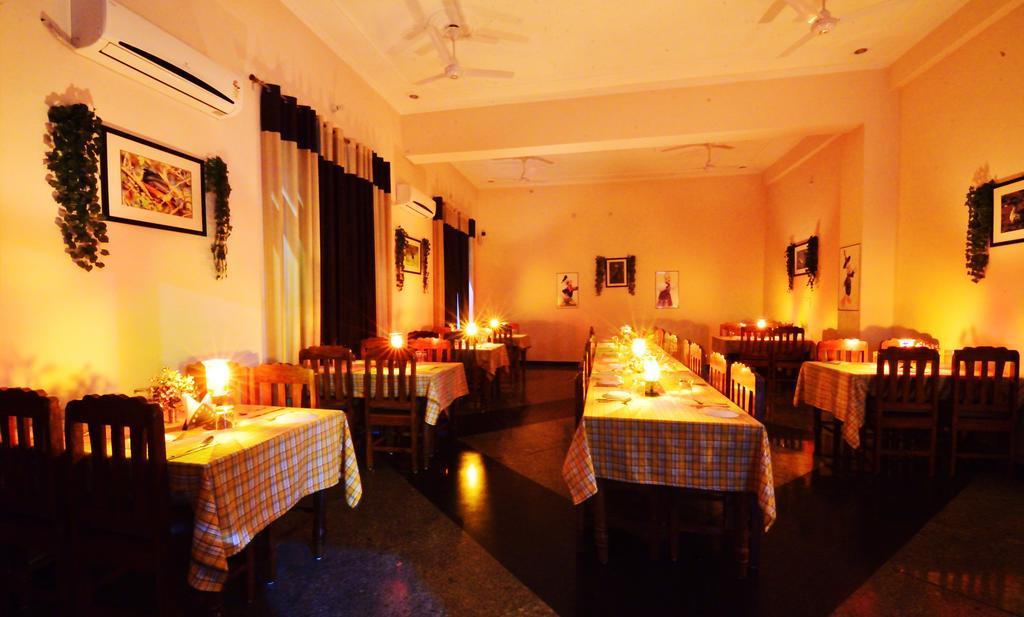 Geetanjali Hotel & Motel Bharatpur Exterior foto